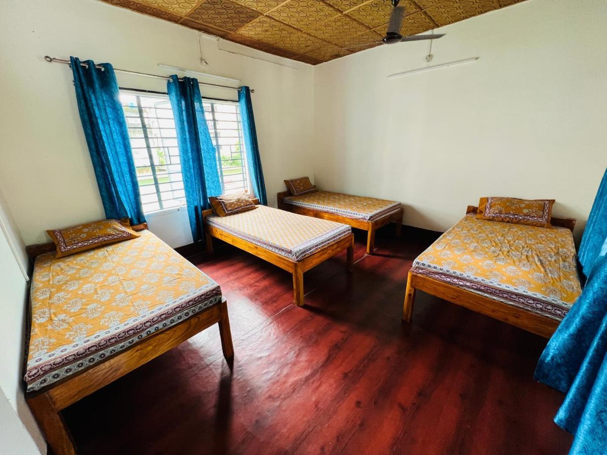Levi Home Guest House & Retreat Centre Siliguri Exteriör bild